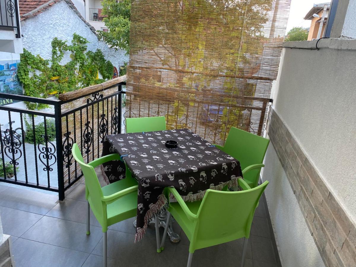 Sweet Near Old Town Apartment